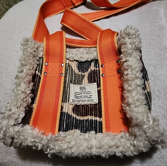 Urban Outfitter BDG Boho purse tote crossbody shoulder bag adjustable strap - Picture 1 of 4
